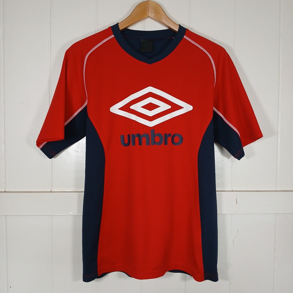 Umbro Soccer Jersey Mens Large Red Navy Blue Short Sleeve Logo UBS7131